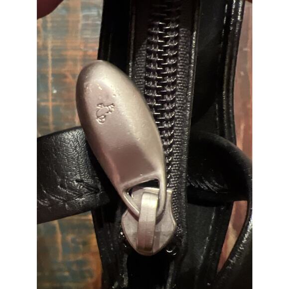 Vintage Mandarina Duck Black Leather Handbag Shoulder Bag Made In Italy - Picture 9 of 10